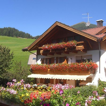 Appartements Haus Bachmann San Candido Dış mekan fotoğraf