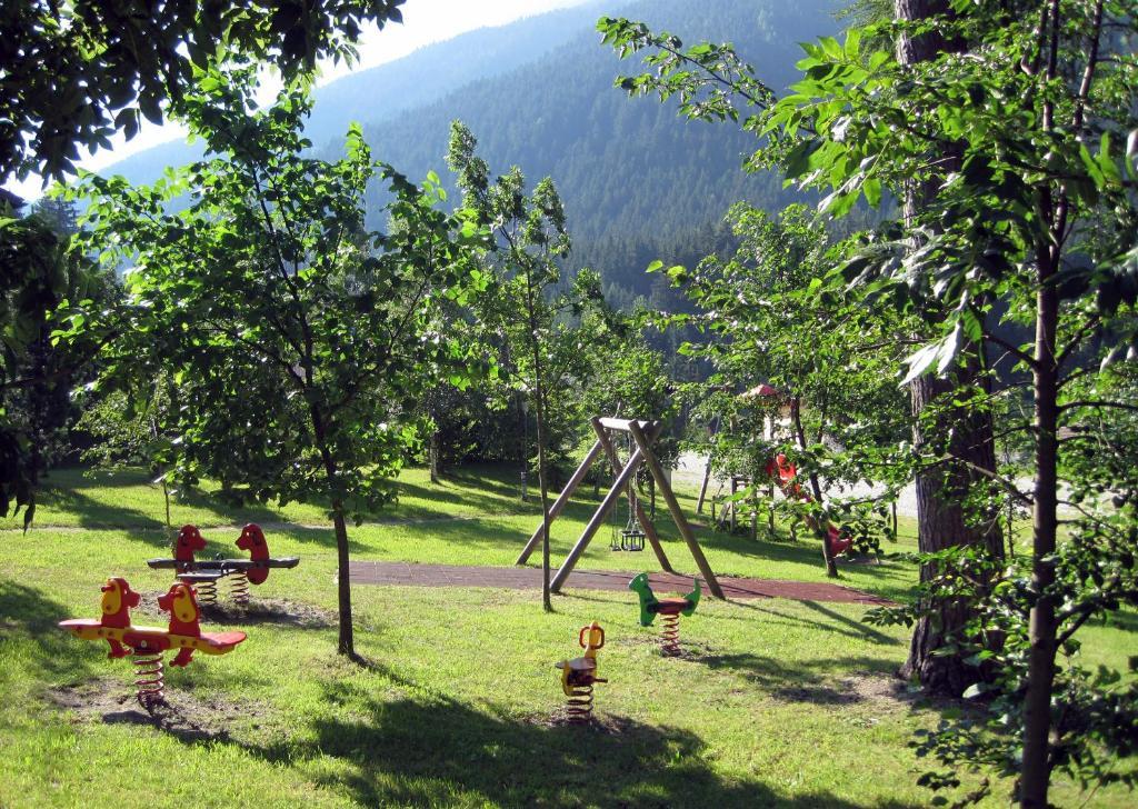 Appartements Haus Bachmann San Candido Dış mekan fotoğraf