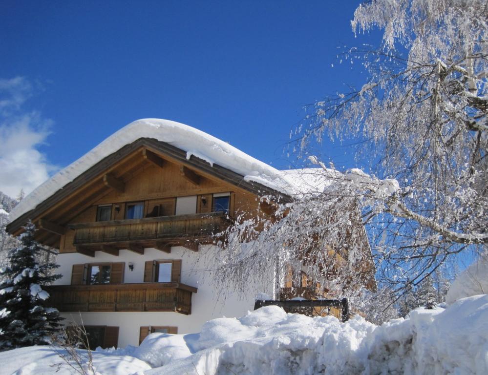 Appartements Haus Bachmann San Candido Dış mekan fotoğraf