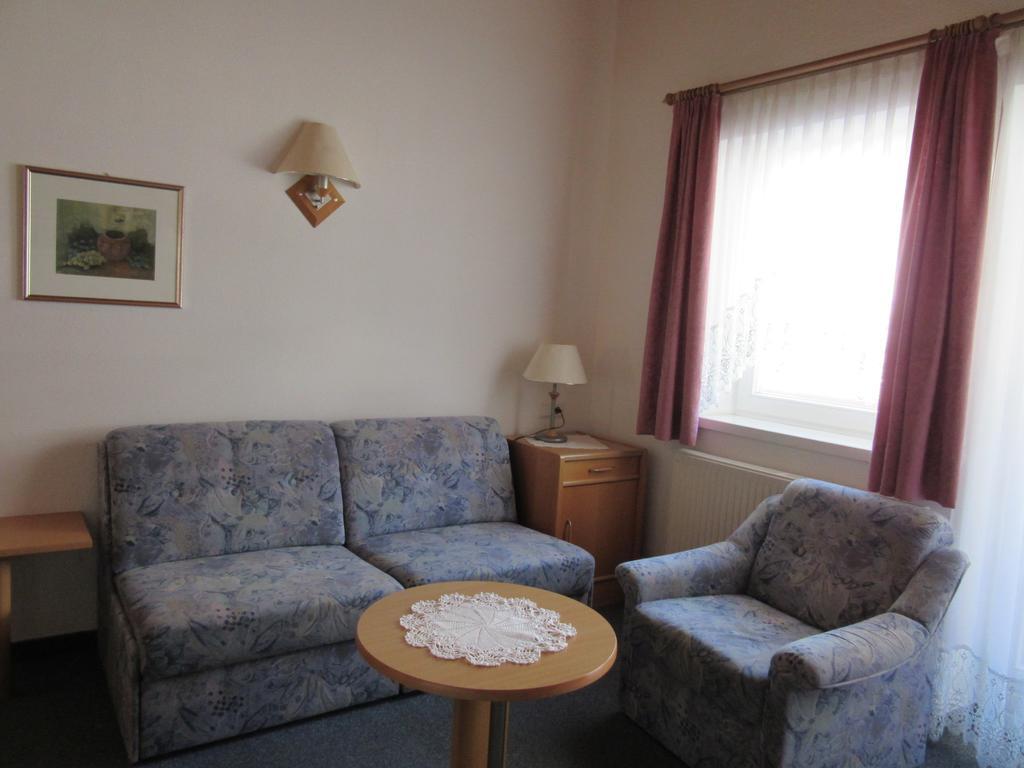 Appartements Haus Bachmann San Candido Dış mekan fotoğraf
